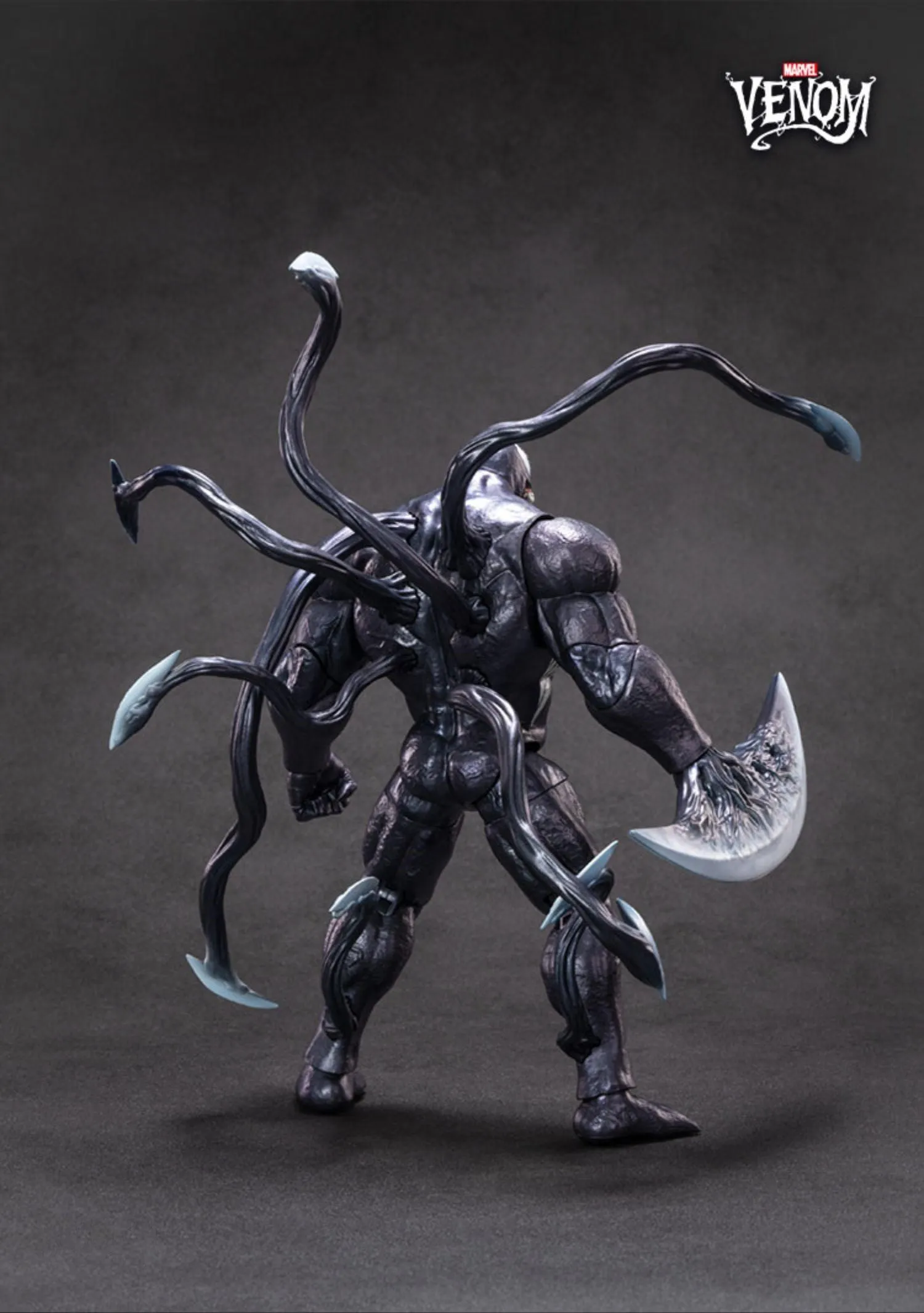 1:10 Venom Action Toy