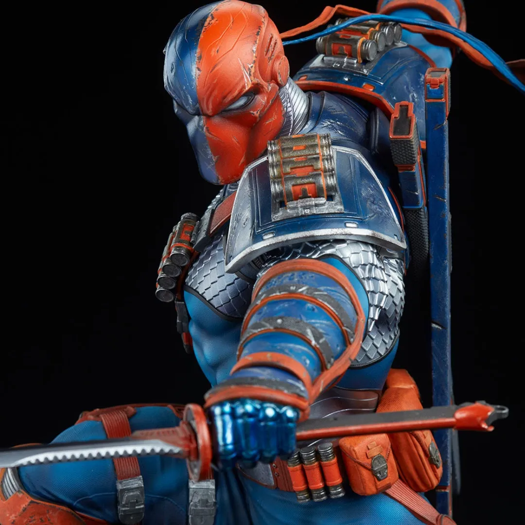 Deathstroke Premium Format™ Figure by Sideshow Collectibles