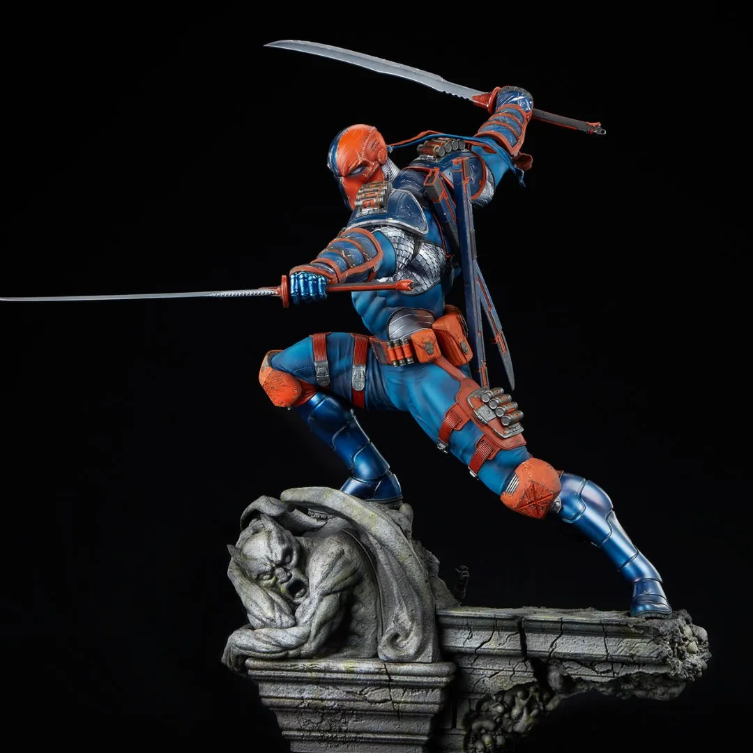 Deathstroke Premium Format™ Figure by Sideshow Collectibles